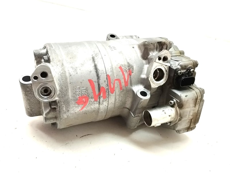 Recambio de compresor aire acondicionado para jaguar i-pace se referencia OEM IAM J9D319D662AB  