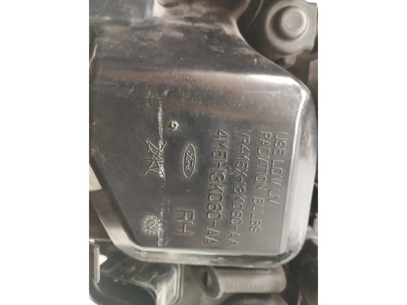 Recambio de faro derecho para ford focus berlina (cap) 1.6 tdci cat referencia OEM IAM 4M5113K060AA  