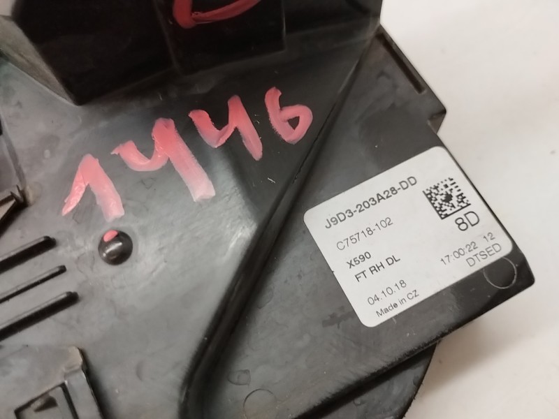 Recambio de cerradura puerta delantera derecha para jaguar i-pace se referencia OEM IAM J9D3203A28DD  