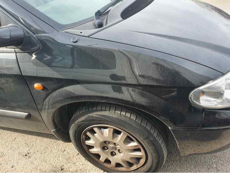 Recambio de aleta delantera derecha para chrysler voyager (rg) 2.5 crd 141 cv referencia OEM IAM   
							