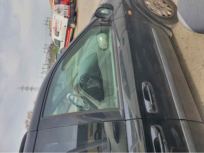 Recambio de puerta delantera derecha para chrysler voyager (rg) 2.5 crd 141 cv referencia OEM IAM   
