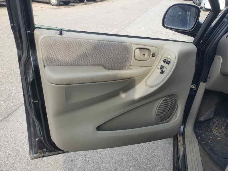 Recambio de guarnecido puerta delantera izquierda para chrysler voyager (rg) 2.5 crd 141 cv referencia OEM IAM   
							