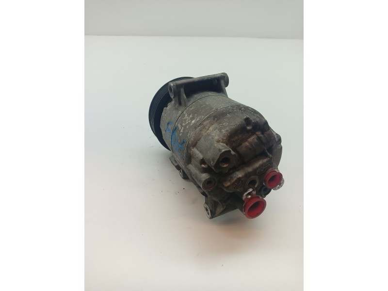 Recambio de compresor aire acondicionado para renault megane ii berlina 5p 1.9 dci diesel referencia OEM IAM 8200940233  
							