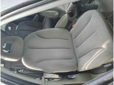 Recambio de asiento delantero derecho para chrysler voyager (rg) 2.5 crd 141 cv referencia OEM IAM   