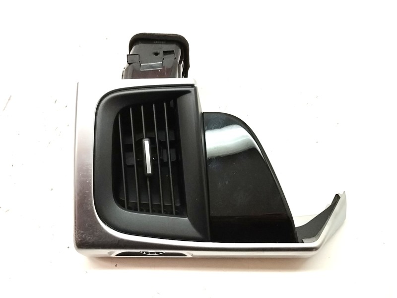 Recambio de rejilla aireadora para jaguar i-pace se referencia OEM IAM J9D3018B09AB  