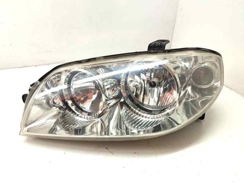 Recambio de faro izquierdo para fiat punto berlina (188) 1.2 8v 60 cv referencia OEM IAM   