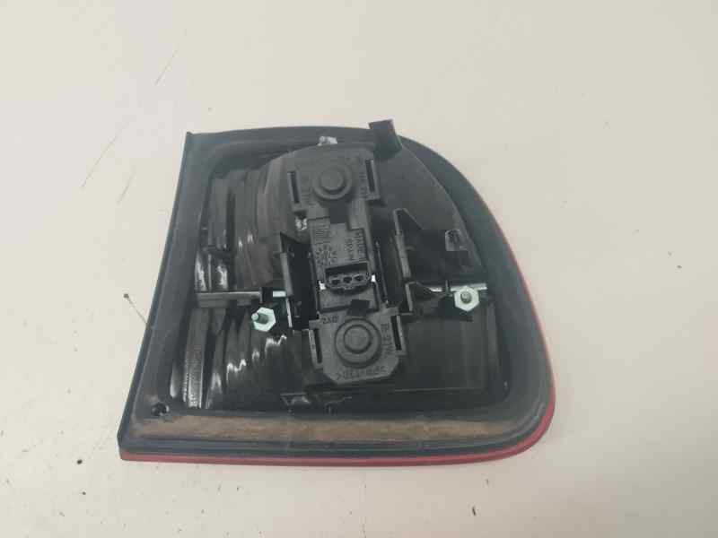 Recambio de piloto trasero izquierdo interior para seat leon (1m1) 1.6 16v 105 cv referencia OEM IAM   