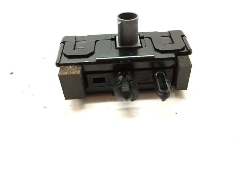 Recambio de antena para jaguar i-pace se referencia OEM IAM FW9319C024AB  