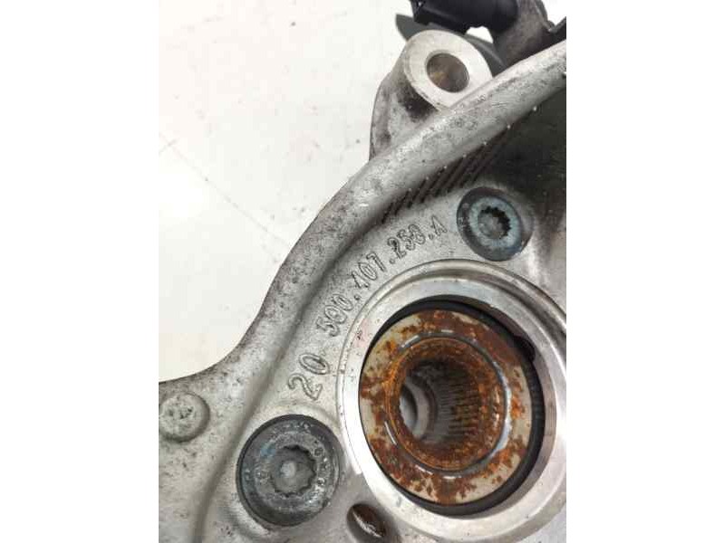 Recambio de mangueta delantera derecha para volkswagen arteon (3h7) r-line 4motion referencia OEM IAM 5Q0407258A  