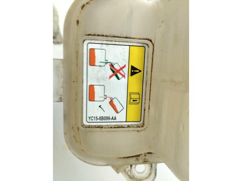 Recambio de deposito expansion para jaguar i-pace se referencia OEM IAM YC158B099AA  