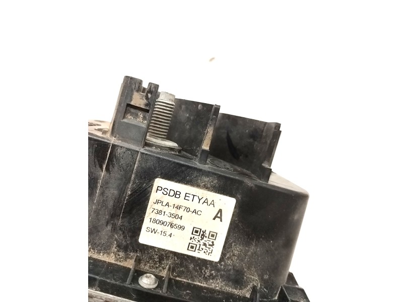 Recambio de caja reles / fusibles para jaguar i-pace se referencia OEM IAM JPLA14F70AC  