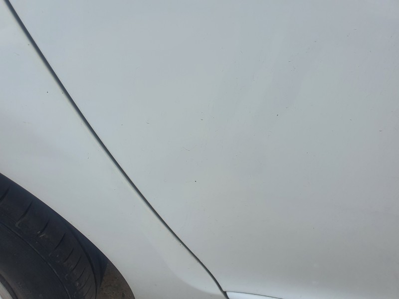 Recambio de puerta trasera derecha para renault megane iii berlina 5 p 1.2 16v referencia OEM IAM   