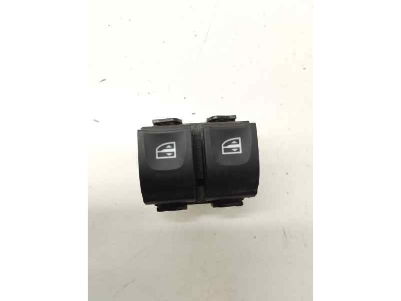 Recambio de mando elevalunas delantero izquierdo para dacia sandero iii 1.0 tce referencia OEM IAM 254116044R  