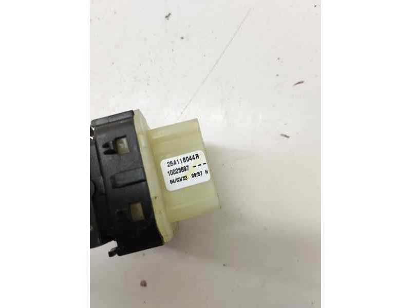 Recambio de mando elevalunas delantero izquierdo para dacia sandero iii 1.0 tce referencia OEM IAM 254116044R  