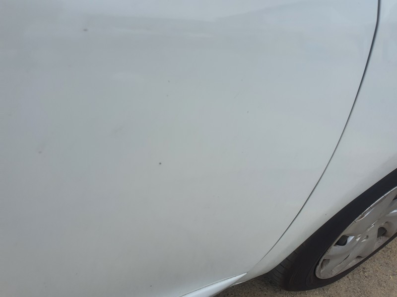 Recambio de puerta delantera derecha para renault megane iii berlina 5 p 1.2 16v referencia OEM IAM   