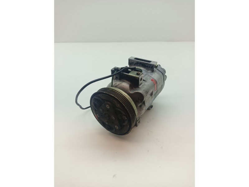 Recambio de compresor aire acondicionado para audi a4 berlina (b5) 1.8 20v turbo referencia OEM IAM 8D0260805D  