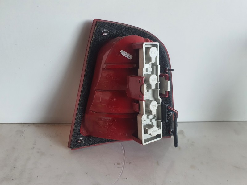 Recambio de piloto trasero izquierdo para skoda octavia berlina (1u2) referencia OEM IAM   