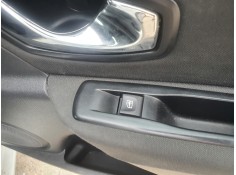 Recambio de mando elevalunas trasero derecho para renault megane iii berlina 5 p 1.2 16v referencia OEM IAM   