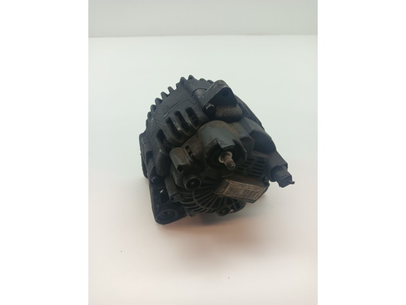 Recambio de alternador para renault scenic ii 1.9 dci diesel referencia OEM IAM 8200495294A  