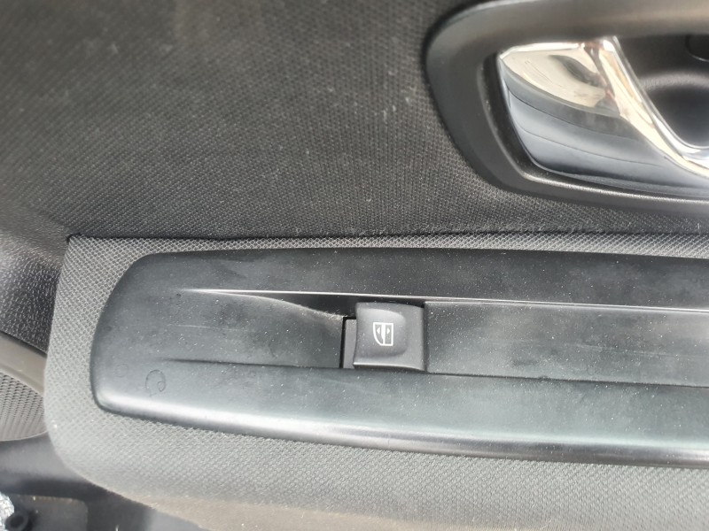 Recambio de mando elevalunas delantero derecho para renault megane iii berlina 5 p 1.2 16v referencia OEM IAM   
							