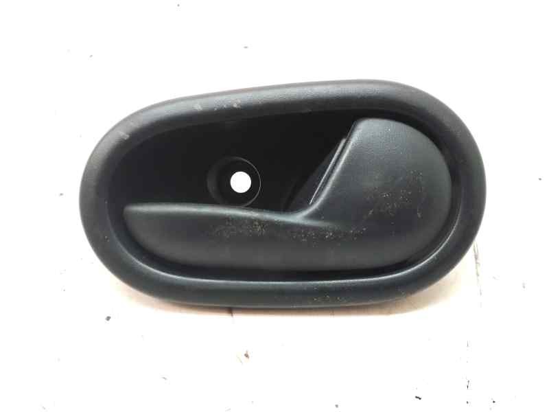 Recambio de maneta interior delantera derecha para dacia sandero 1.2 16v 73 cv referencia OEM IAM 826721919R  
							