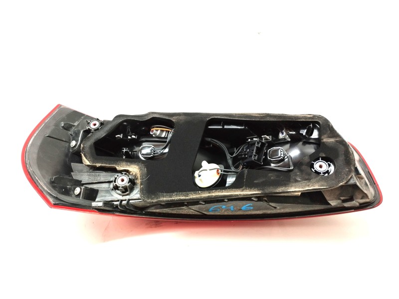 Recambio de piloto trasero izquierdo para citroën c4 picasso feel referencia OEM IAM 21023301L  