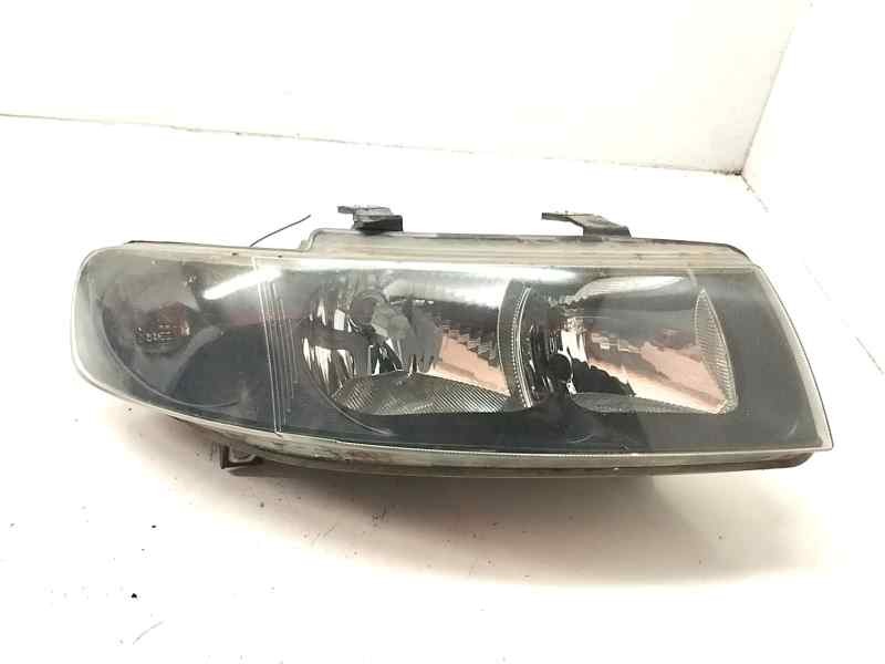 Recambio de faro derecho para seat leon (1m1) 1.6 16v 105 cv referencia OEM IAM   