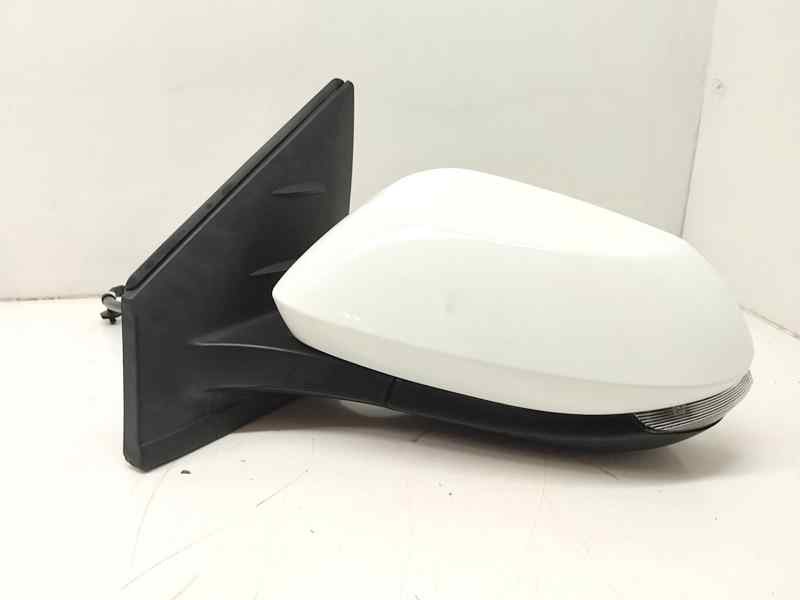 Recambio de retrovisor izquierdo para toyota yaris iv 1.5 hybrid 116 cv referencia OEM IAM 9902200  
