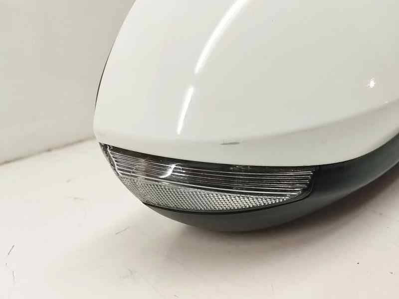 Recambio de retrovisor derecho para toyota yaris iv 1.5 hybrid 116 cv referencia OEM IAM 9901200  