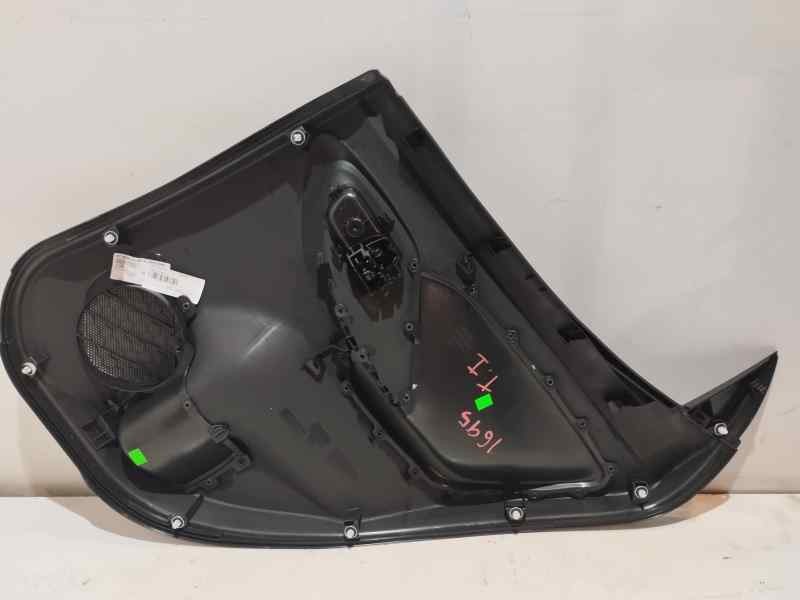 Recambio de guarnecido puerta trasera izquierda para toyota yaris iv 1.5 hybrid 116 cv referencia OEM IAM   