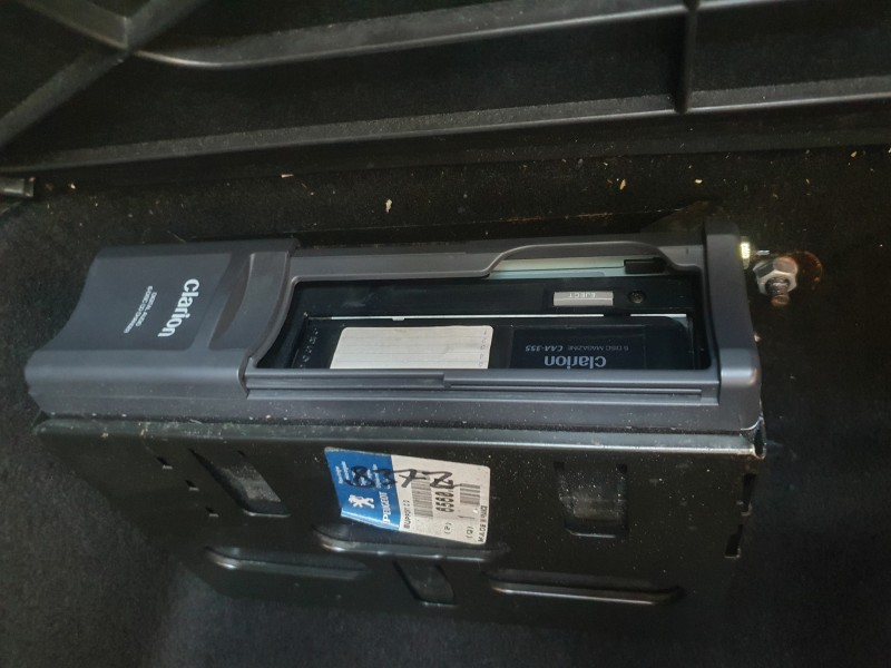Recambio de sistema audio / radio cd para peugeot 607 (s1) 2.2 hdi fap cat referencia OEM IAM 6560JZ  
							