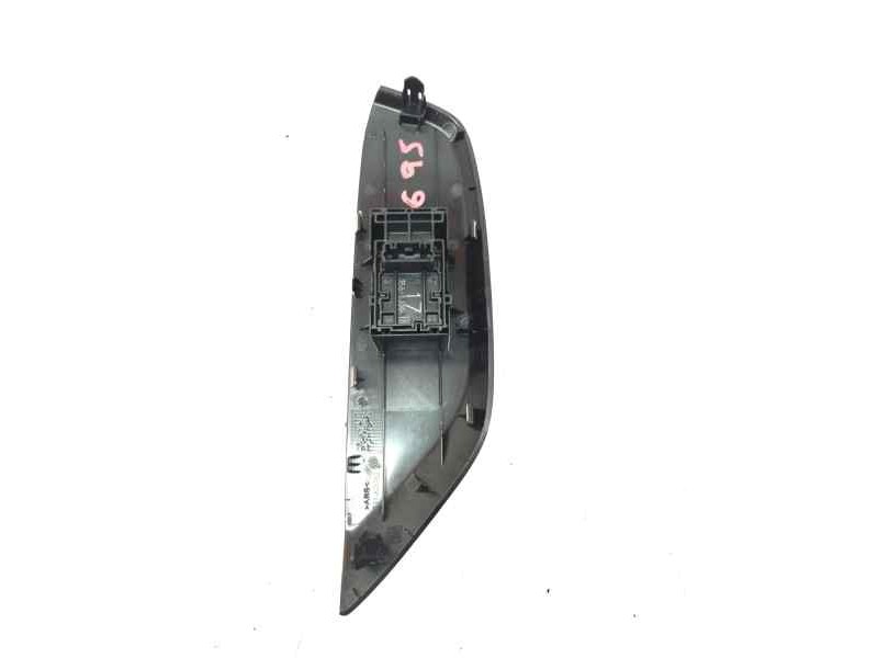 Recambio de mando elevalunas delantero derecho para toyota yaris iv 1.5 hybrid 116 cv referencia OEM IAM 3561J301D  
							