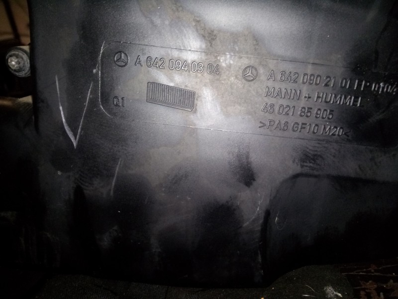 Recambio de filtro aire para mercedes-benz clase s (w221) berlina 3.0 cdi cat referencia OEM IAM A6420902101  