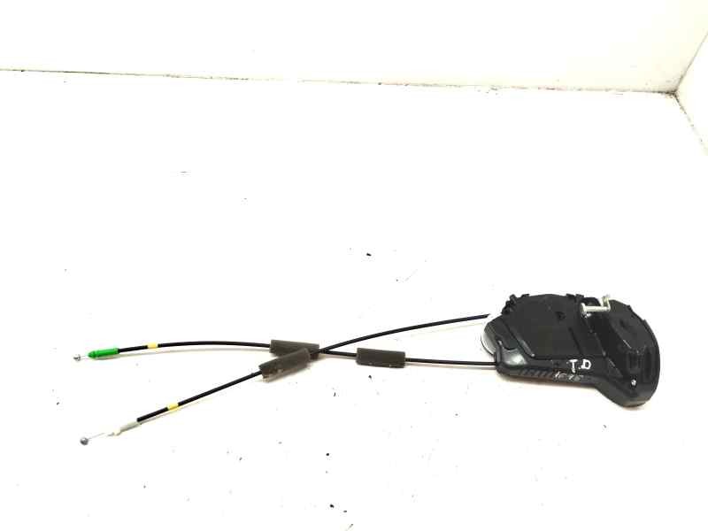 Recambio de cerradura puerta trasera derecha para toyota yaris iv 1.5 hybrid 116 cv referencia OEM IAM M7314450  
							
