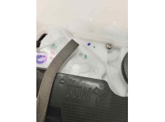 Recambio de cerradura puerta trasera derecha para toyota yaris iv 1.5 hybrid 116 cv referencia OEM IAM M7314450   2
