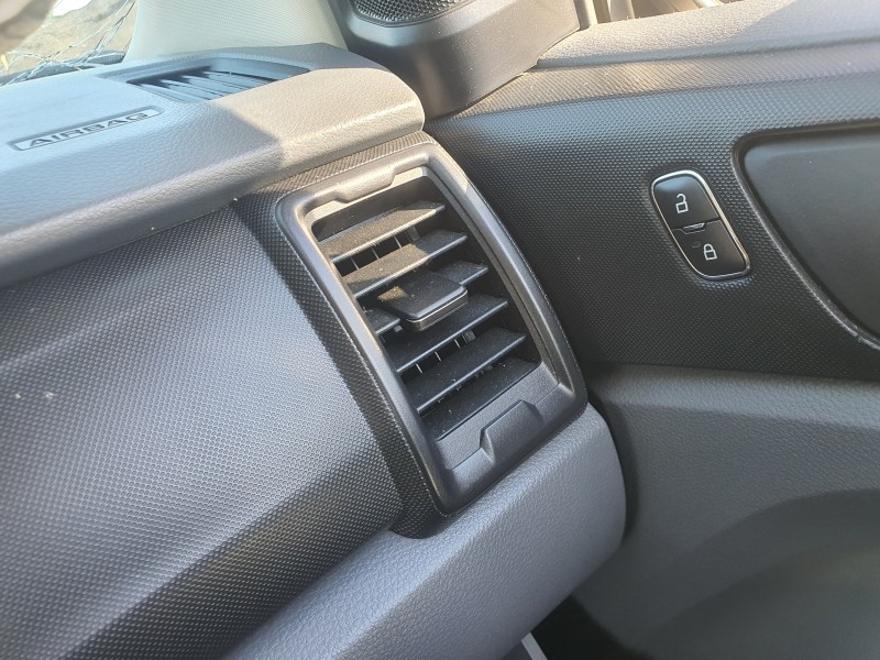 Recambio de rejilla aireadora para ford ranger (tke) cabina simple 4x4 xl referencia OEM IAM   
							