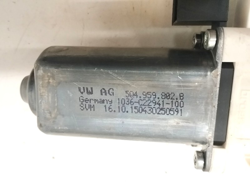 Recambio de motor elevalunas delantero derecho para volkswagen golf vii lim. (5g1) advance bluemotion referencia OEM IAM 5Q49598