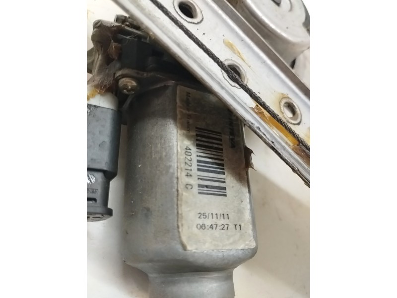 Recambio de elevalunas delantero derecho para citroën c3 1.4 hdi referencia OEM IAM 402214C  