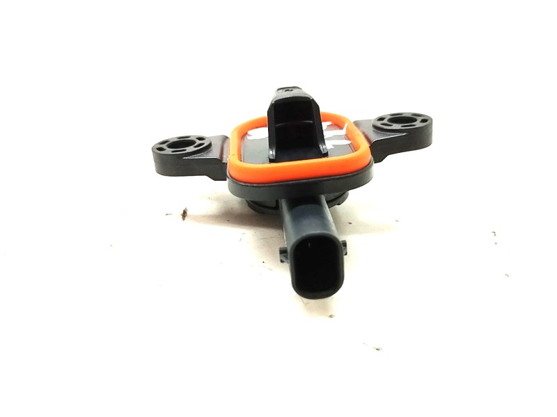 Recambio de sensor para jaguar i-pace se referencia OEM IAM FK7214C676AA  