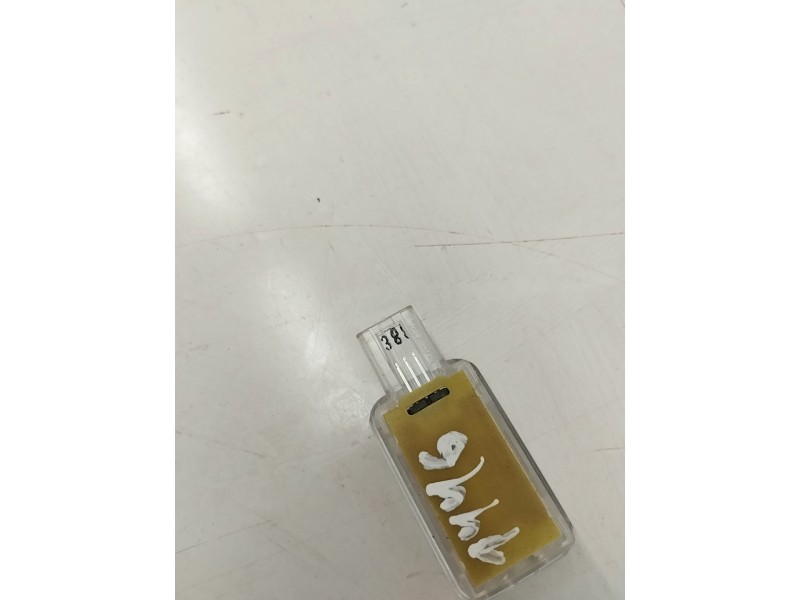 Recambio de luz interior para jaguar i-pace se referencia OEM IAM CPLA13776  