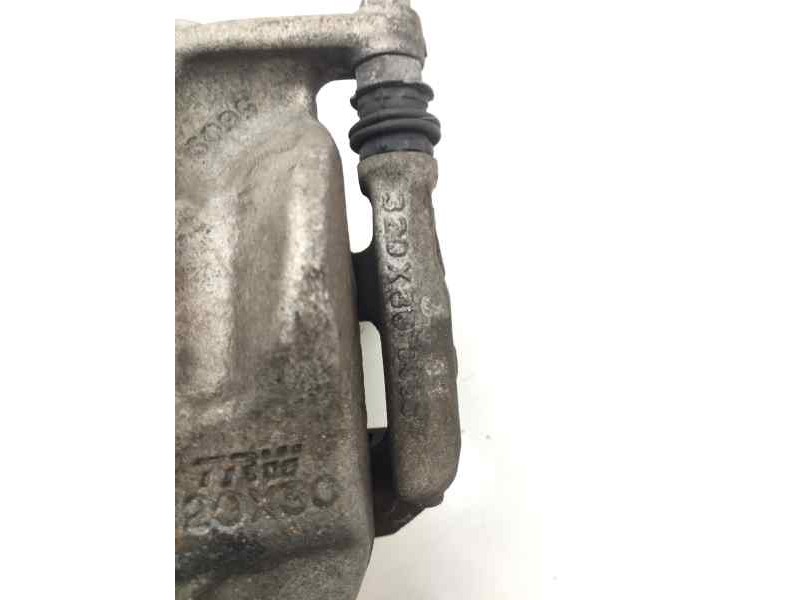 Recambio de pinza freno delantera izquierda para mercedes-benz clase cla (w117) cla 220 cdi (117.303) referencia OEM IAM 320X30 