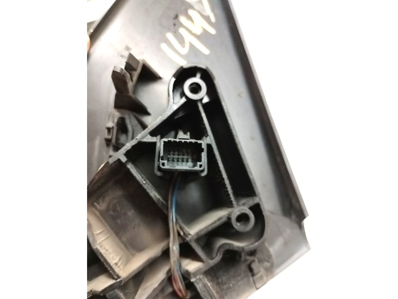 Recambio de retrovisor derecho para renault megane iii berlina 5 p 1.2 16v referencia OEM IAM   