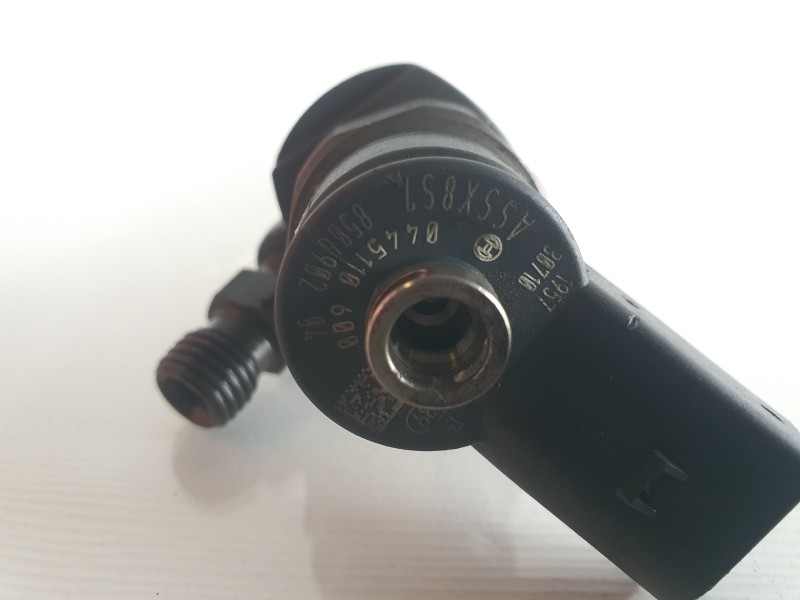 Recambio de inyector para mini countryman (r60) one d referencia OEM IAM 850690204  