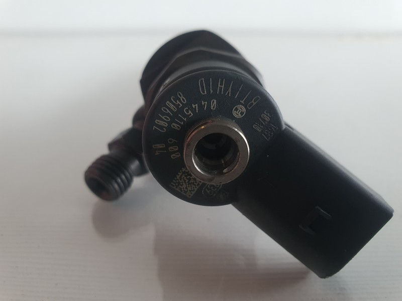 Recambio de inyector para mini countryman (r60) one d referencia OEM IAM 850690204  