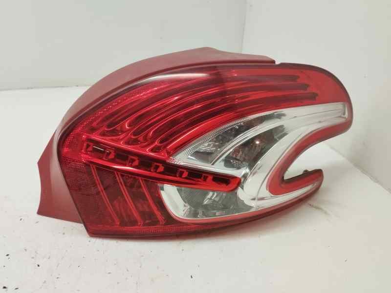 Recambio de piloto trasero derecho para peugeot 208 1.2 12v vti referencia OEM IAM 9672628380  