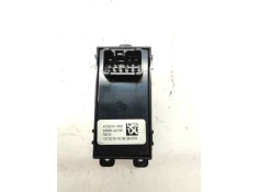 Recambio de mando elevalunas trasero derecho para kia cee´d 1.6 crdi 136 cv referencia OEM IAM 4C25101000   2