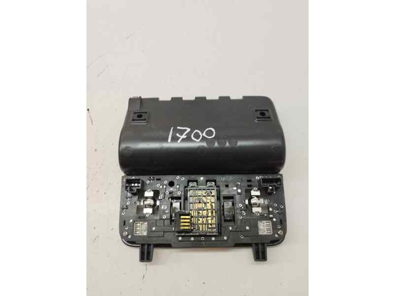 Recambio de luz interior para kia cee´d 1.6 crdi 136 cv referencia OEM IAM 92800A50XX  