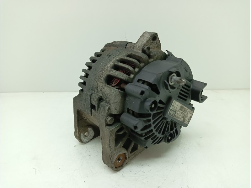 Recambio de alternador para renault megane ii berlina 5p 1.9 dci diesel referencia OEM IAM 8200290215  