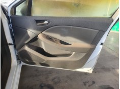 Recambio de guarnecido puerta delantera derecha para renault clio v 1.0 sce referencia OEM IAM   