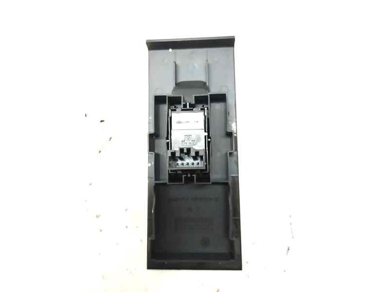 Recambio de mando elevalunas delantero derecho para seat toledo (kg3) 1.6 tdi 116 cv referencia OEM IAM 5JA867171B  
							